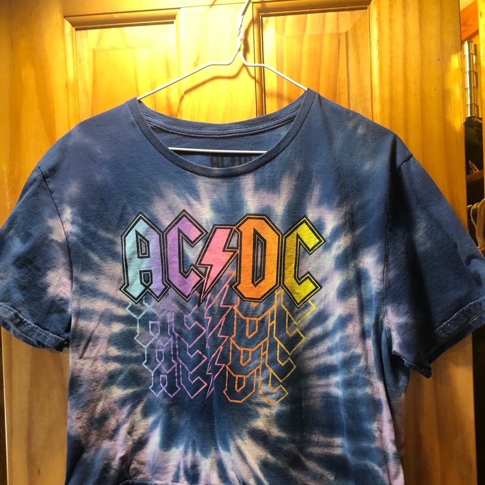 AC/DC cropped shirt size large